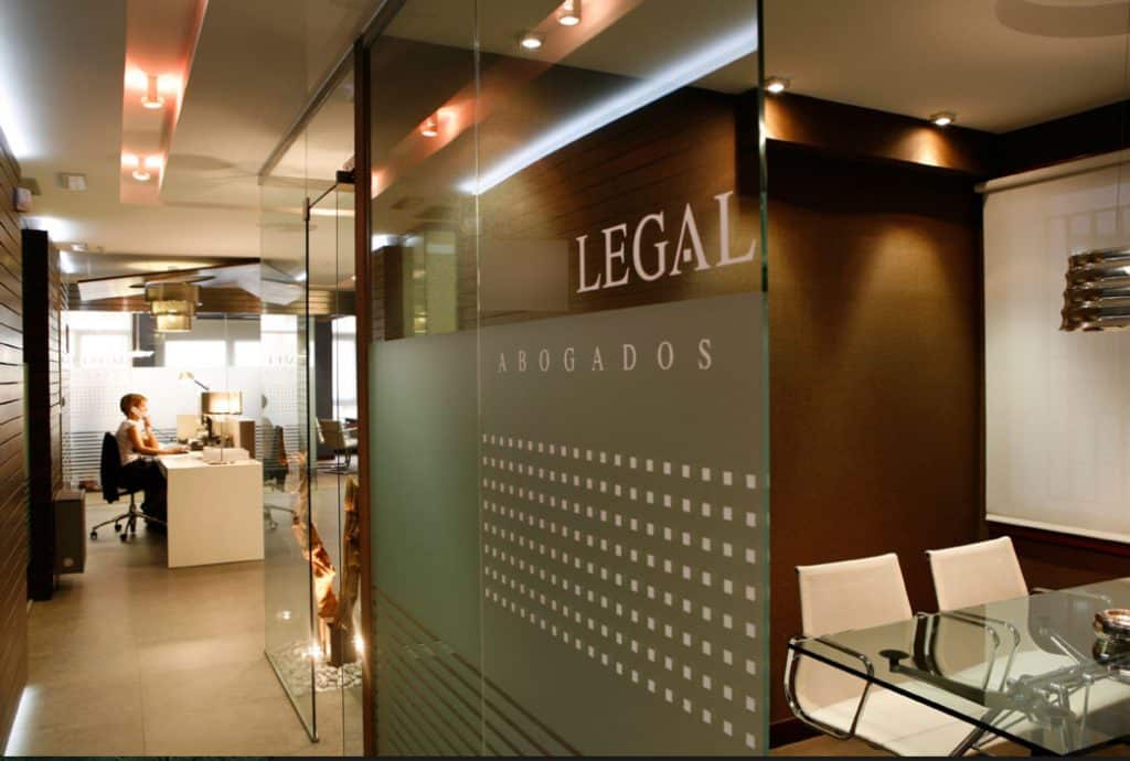 La Mejor Oficina Legal de Abogados Especialistas en Asuntos Legales de Accidentes en Glendale California